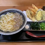 うどん屋 とき - えび天肉うどん・野菜天ぷら　１２５０円