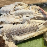 酒と魚 海神-UMIGAMI- - ほうぼうの塩焼きのアップ