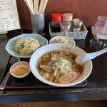 清華軒 - 料理写真:チャーハンセット醤油ラーメン細麺