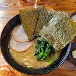 房総豚骨ラーメン こてメン堂 - 横浜太麺とんこつラーメン