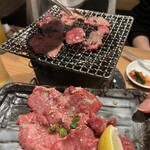 神田焼肉 俺の肉 - 