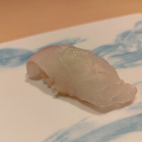 SUSHI BANYA KAI 品川店 - ヒラメ昆布しめ