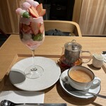 EDOCCO CAFE MASU MASU - 桜パフェ＆セット紅茶