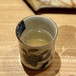 Nihombashi Sonoji - 蜆と清助どんこのお吸い物。しじみ×椎茸の柔らかながらも最強タッグのお出汁が沁みます。