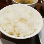 キッチン ブルー グローブ - ご飯大盛りのアップ