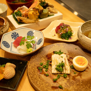 全国からおいしいものだけを集めた旬の料理たち