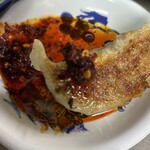 中華料理 相一軒 - ギョーザにはラー油の砂