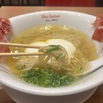 黄金の塩らぁ麺 ドゥエイタリアン - 