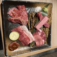 近江うし 焼肉 にくTATSU 青山本店 - 