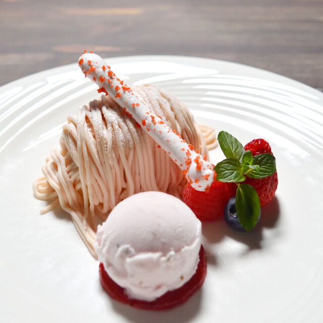 Restaurant PATIO photo 3