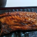 四日市ヒモノ食堂 - 旨味が濃い鯖の半身