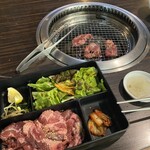 焼肉問屋バンバン - 