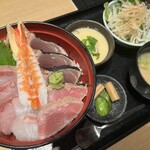 Oishii Sushi To Katsugyo Ryouri Sakananomamma - 