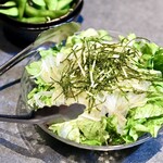 washokukappouyakeikoshitsuechigoambotan - 鎌倉野菜と有明海苔の塩ダレサラダ