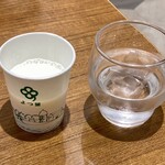 ミルク&パフェ よつ葉ホワイトコージ 札幌ステラプレイス店 - 