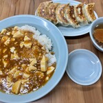 Marukichi Hanten - 麻婆飯（スープ付）と餃子