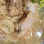ラーメン 坊也哲 - でけえ