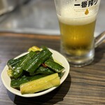 Tapioka Shokudou - 「やみつききゅうり」 (^O^)❒’’
                        
                        夏場には毎日食べたい、ごま油香るたたききゅうり
                        ほんのりピリ辛でビールすすむ