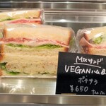 EARTH BAKERY & CAFE - 