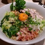 アジトイズム - カルボナーら（800円）