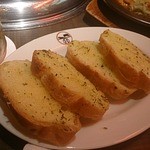 昇家 - ガーリックトースト