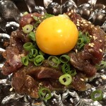 炭火焼肉 肉刺し にく式 南郷18丁目店 - 