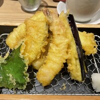 全席個室 鮨やハレの日 大宮東口駅前店 - 天ぷらはうす衣でカリっといけます