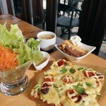 Mahalo cafe Coffee & Dining - 