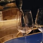 TOKYO Whisky Library - 