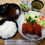 大衆割烹 三州屋 - カキフライ定食①