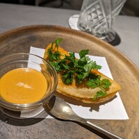 Conico - エンパナーダ
                    。中にはブリの切り身をトルティーヤで包み、揚げてる！カリカリ！