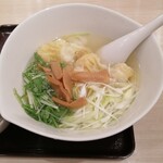 上海灘ダイニング - 海老ワンタン麺　単品　¥1360 (税込)