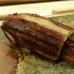 鮨 いとう - 穴子。いとうさん独特の手法。