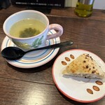 italian cafe restaurant ROMANO DUE - スープ・パン