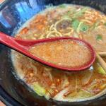 麺や 59 - スープは臭みの無いあっさり豚骨ベースの担々麺によく合うスープ・・・