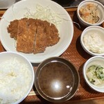 とんかつは飲み物。 - とんかつ ロース