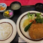 グリルあらの - みそかつ定食