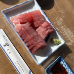 めしや 里 - マグロ刺身定食1100円