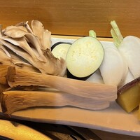 近江うし焼肉 にくTATSU 銀座店 - 焼き野菜