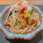 ピッサヌローク - パッタイ（追加）
      モチモチの麺と美味しい味付けが最高！