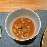 ピッサヌローク - ゲーンハンレー
      黒豚、発酵生姜、バニラ、マデイラ