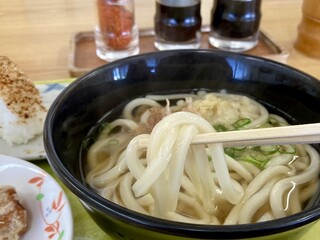 Akane Seimen - 麺はコシが少し残ってます