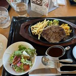 東京ベイサイドゴルフコース レストラン - 粗挽きハンバーグ　＋550円