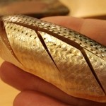 鮨 いとう - 小鰭。リフト(^-^)/美味い♪ヽ(´▽｀)/