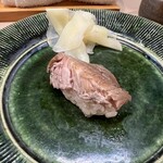 うを徳 - 鰹のたたきのにぎり