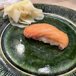 うを徳 - 青森県産サクラマスのにぎり