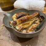 うを徳 - 浜名湖産天然鰻の小丼