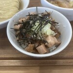 富喜製麺研究所 菊陽店 - 半チャーシュー丼のセット