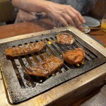 赤坂 らいもん - ホルモンを焼きます