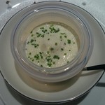 エクアトゥール - ［１回目］タスマニアサーモンのマリネうずらの温泉卵、燻製ジャガイモのムース